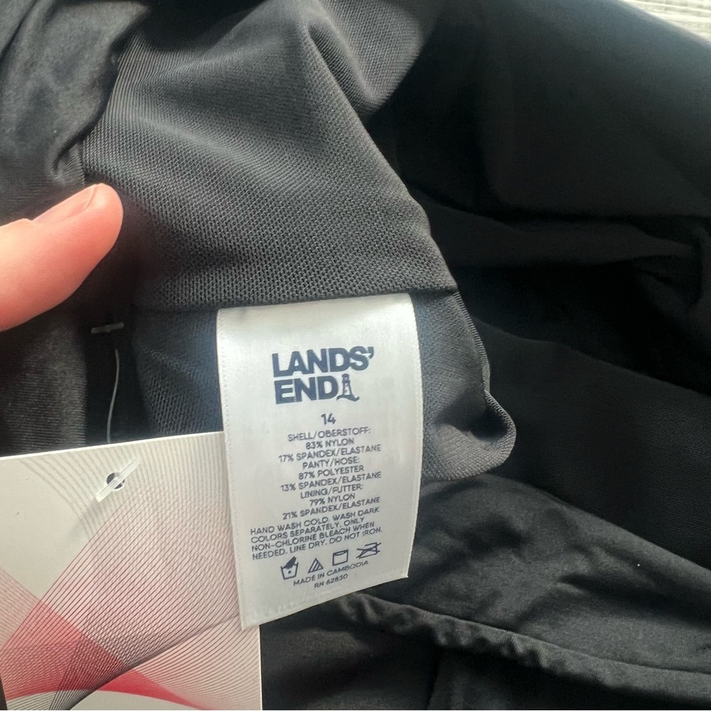 NWT Lands End Women's Smoothing Control Curvy 3 Inch Swim Short Black Size 14 - Picture 7 of 7